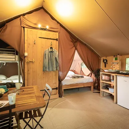 Huttopia Caminos De Galicia Campsite